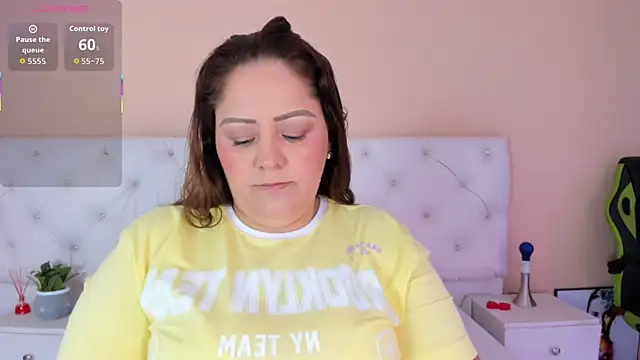 Snapshot of katte_landerr chatting on September 2025 01:05:02 PM katte landerr online show from September 2025 01:05:02 PM