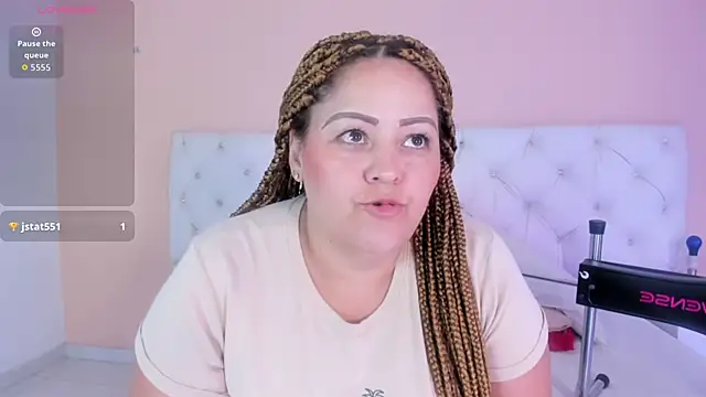 Snapshot of katte_landerr chatting on October 2025 01:06:02 PM katte landerr online show from October 2025 01:06:02 PM