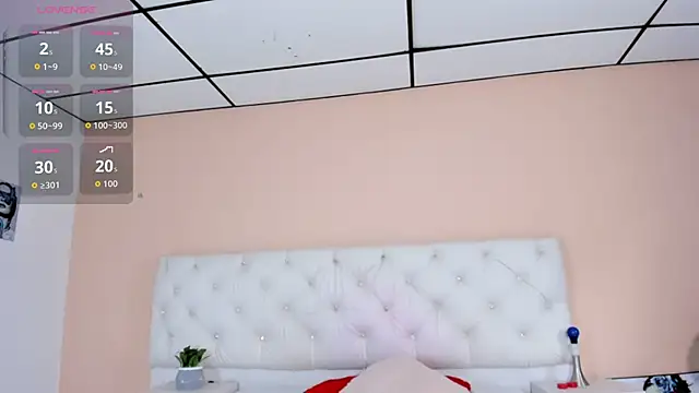 Snapshot of katte_landerr chatting on October 2025 01:25:01 PM katte landerr online show from October 2025 01:25:01 PM