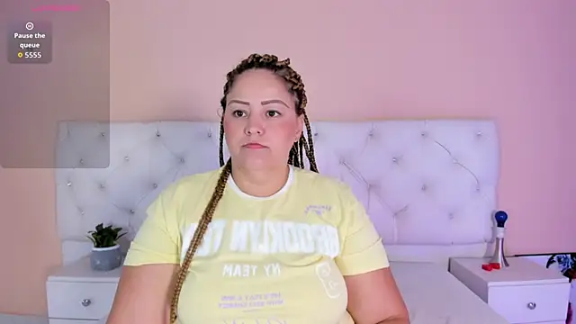 Snapshot of katte_landerr chatting on October 2025 01:24:02 PM katte landerr online show from October 2025 01:24:02 PM