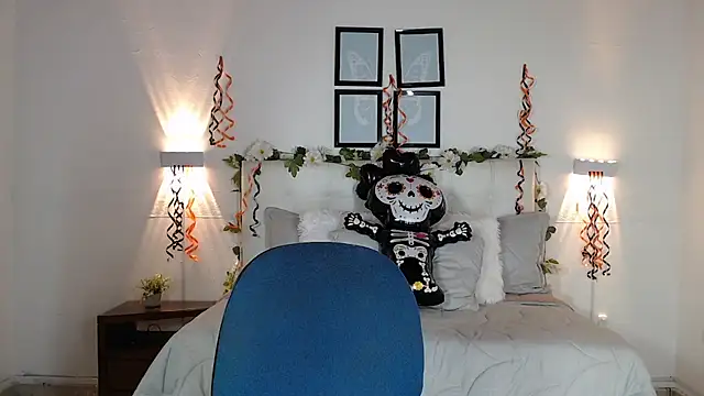 Snapshot of Megan_05_ chatting on November 2025 05:58:02 PM Megan 05 online show from November 2025 05:58:02 PM