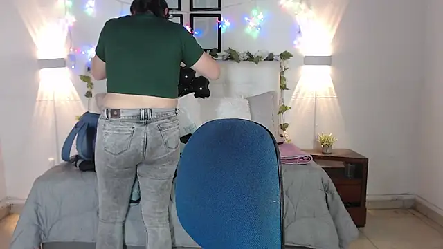 Megan 05  online show from March 2026 07:20:02 PM