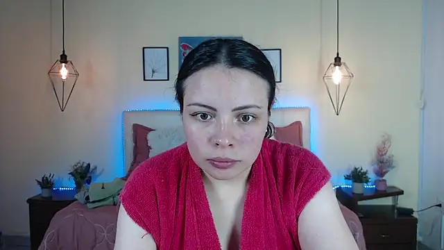 Megan 05  online show from June 2026 07:05:01 PM