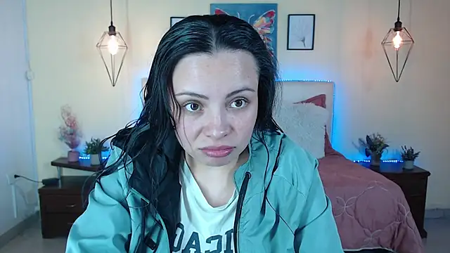 Megan 05  online show from June 2026 07:35:01 PM