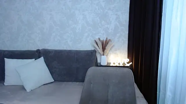 IrisJones online show from September 2025 09:02:01 AM