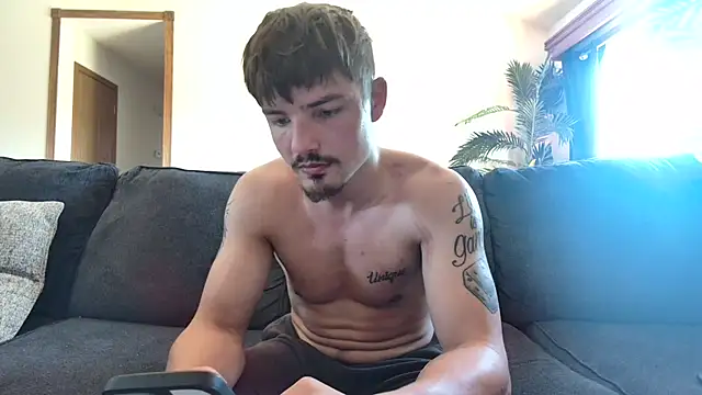 derekmontana2 online show from June 2026 08:44:02 PM