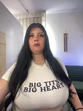 Snapshot of Angie_lynn chatting on September 2025 09:38:02 PM Angie lynn online show from September 2025 09:38:02 PM