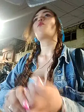 miss berlyn online show from December 2025 02:51:02 AM