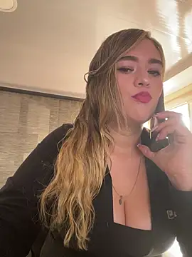 Snapshot of miss_berlyn chatting on May 2026 01:29:01 PM miss berlyn online show from May 2026 01:29:01 PM