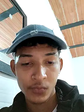 hotrabbit120105 online show from December 2025 03:29:01 PM