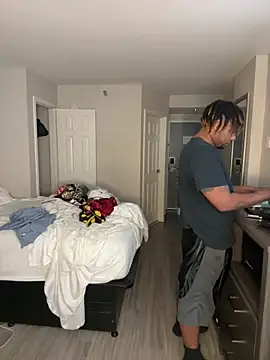 Snapshot of BigMfLuther chatting on December 2025 05:15:02 AM BigMfLuther online show from December 2025 05:15:02 AM