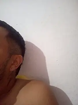 Hotguys111 online show from November 2025 05:29:02 AM