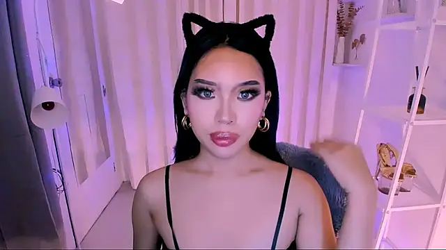 Snapshot of MS_LUNA chatting on October 2025 01:14:02 AM MS LUNA online show from October 2025 01:14:02 AM