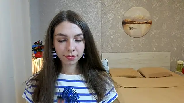 KellyShines online show from May 2026 03:16:01 PM