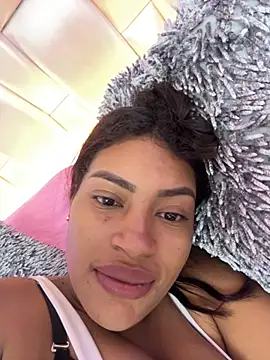 Snapshot of AmberMoss1 chatting on October 2025 07:44:02 PM AmberMoss1 online show from October 2025 07:44:02 PM