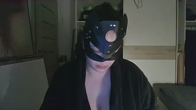 Sexyminiee17 online show from February 2026 06:26:01 PM