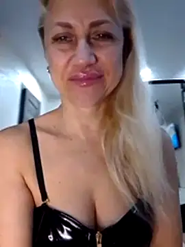 KissMiSveet online show from February 2026 04:15:02 PM