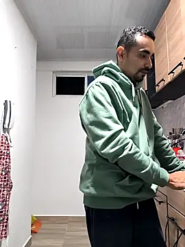 stivenlujan69 online show from November 2025 11:25:01 PM