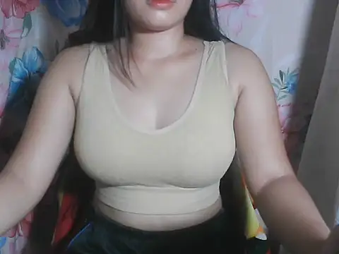 Snapshot of Katie_Winslet chatting on October 2025 02:25:02 AM Katie Winslet online show from October 2025 02:25:02 AM