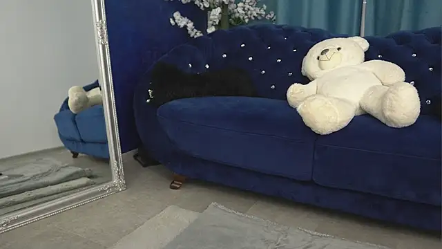 AshleyLux online show from September 2025 06:04:02 AM