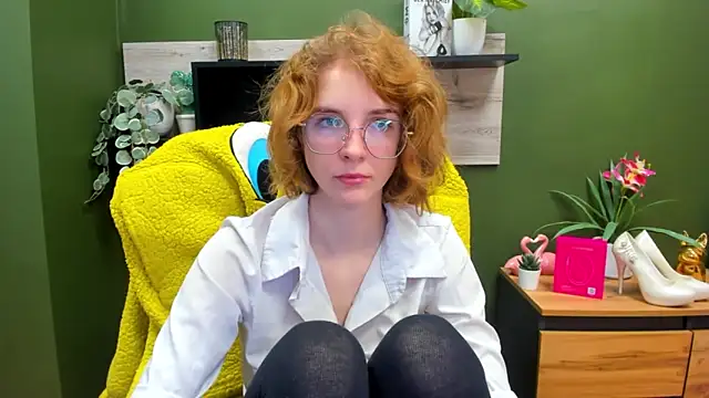 Snapshot of juicyPenny chatting on October 2025 06:21:01 AM juicyPenny online show from October 2025 06:21:01 AM