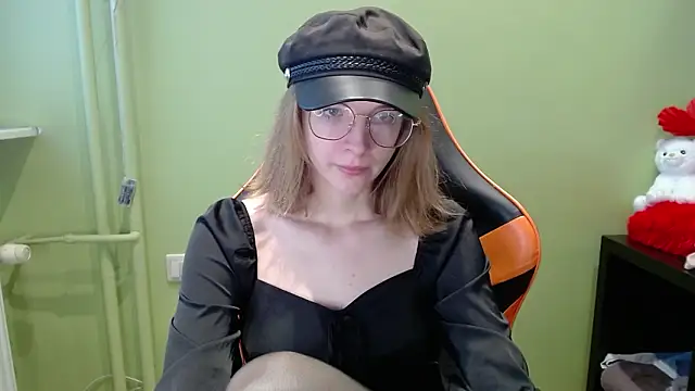 juicyPenny online show from February 2026 07:29:02 AM