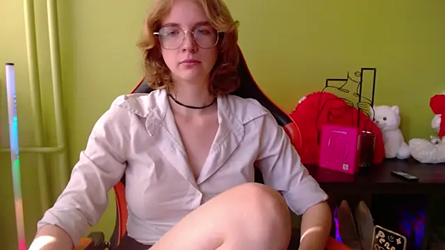 juicyPenny online show from June 2026 06:27:02 AM