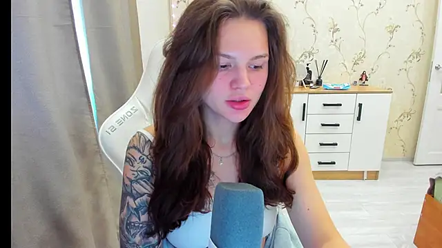 Snapshot of yourdreamm_ chatting on October 2025 06:58:02 AM yourdreamm online show from October 2025 06:58:02 AM