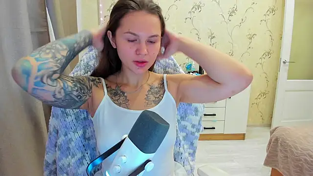 Snapshot of yourdreamm_ chatting on October 2025 10:08:01 AM yourdreamm online show from October 2025 10:08:01 AM