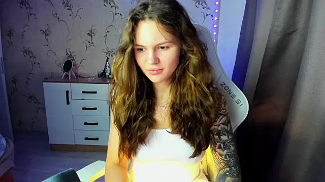 Snapshot of yourdreamm_ chatting on November 2025 08:02:01 AM yourdreamm online show from November 2025 08:02:01 AM