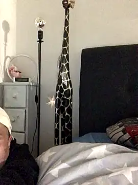 Snapshot of radeczek001 chatting on October 2025 01:05:02 AM radeczek001 online show from October 2025 01:05:02 AM