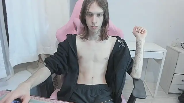 Snapshot of eleganc3 chatting on March 2026 09:08:01 PM eleganc3 online show from March 2026 09:08:01 PM