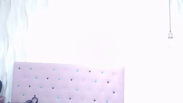 Naomi Braunx online show from June 2026 01:48:02 PM
