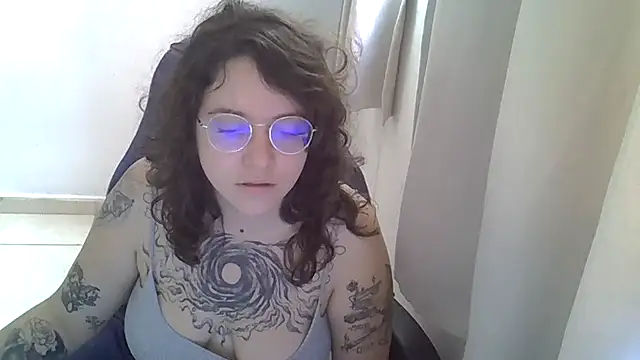 Blue Liz online show from October 2025 01:31:02 PM