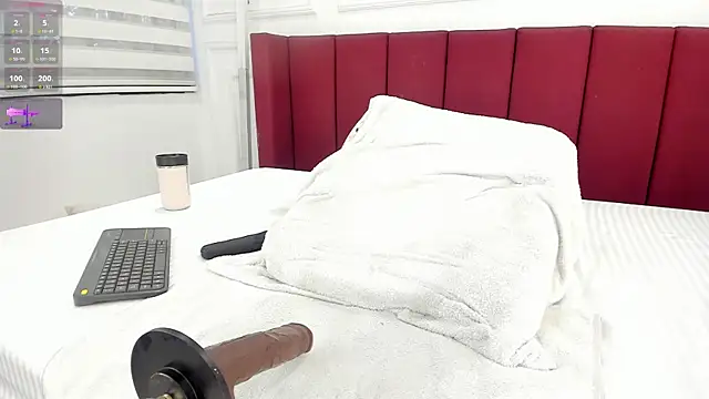 Niamonroe online show from June 2026 12:22:01 PM