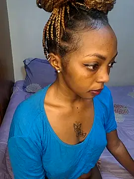 Petite Barbiee online show from September 2025 10:21:02 PM