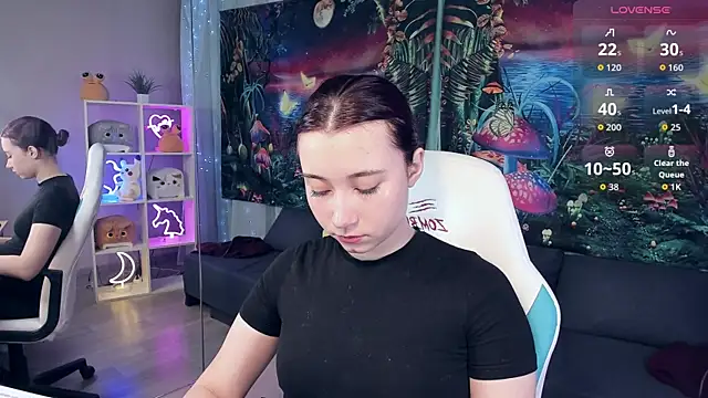 ClaraParks online show from September 2025 07:03:01 PM