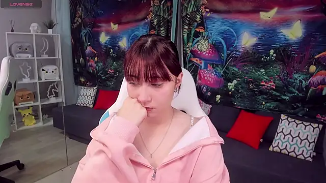 ClaraParks online show from November 2025 06:50:02 PM