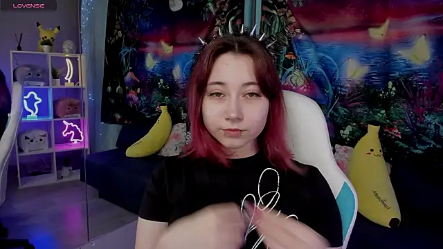 Snapshot of ClaraParks chatting on March 2026 07:09:02 PM ClaraParks online show from March 2026 07:09:02 PM