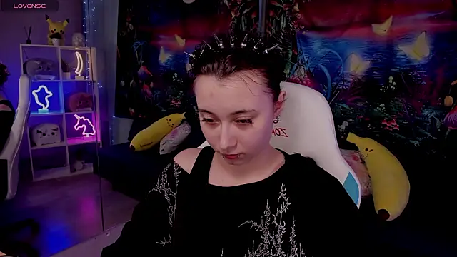 Snapshot of ClaraParks chatting on March 2026 08:32:02 AM ClaraParks online show from March 2026 08:32:02 AM