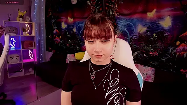 Snapshot of ClaraParks chatting on March 2026 07:02:02 PM ClaraParks online show from March 2026 07:02:02 PM