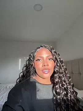 CarolinaSommerr online show from March 2026 10:25:01 PM