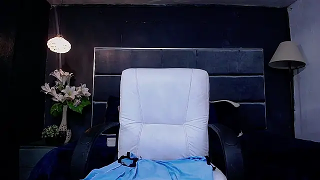 Snapshot of blackbignude chatting on October 2025 01:24:02 AM blackbignude online show from October 2025 01:24:02 AM