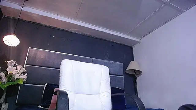 blackbignude online show from November 2025 01:19:01 AM