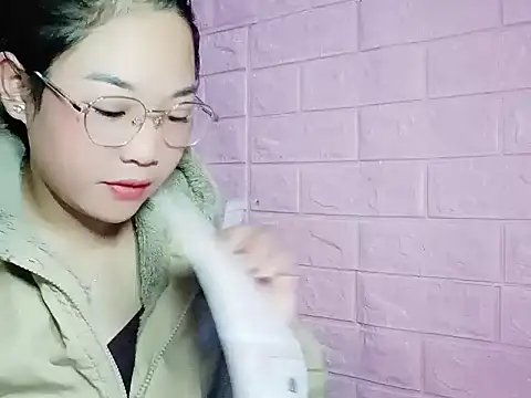 Snapshot of Maimai00 chatting on December 2025 12:59:02 AM Maimai00 online show from December 2025 12:59:02 AM