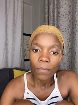 Snapshot of prettydollyy chatting on March 2026 08:15:01 PM prettydollyy online show from March 2026 08:15:01 PM