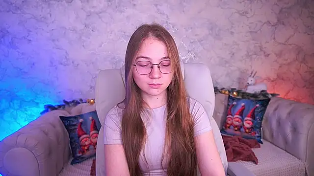 ArrinaWairr online show from December 2025 08:44:01 AM