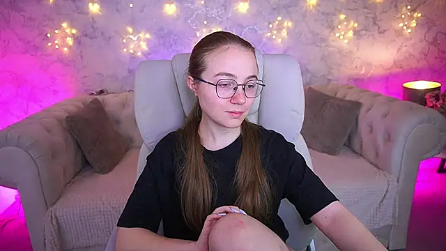 Snapshot of ArrinaWairr chatting on March 2026 07:11:02 AM ArrinaWairr online show from March 2026 07:11:02 AM