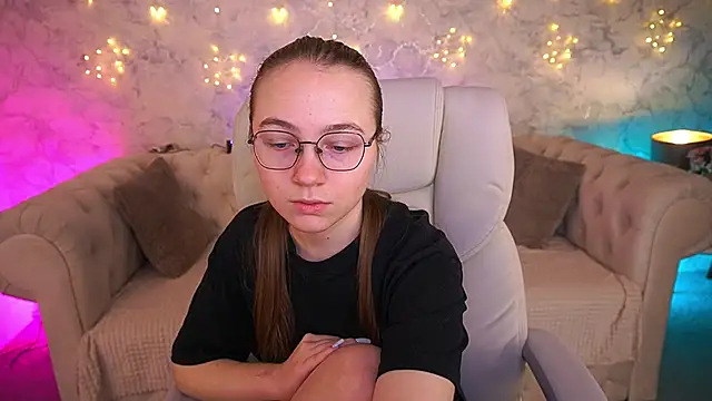 Snapshot of ArrinaWairr chatting on March 2026 07:34:02 AM ArrinaWairr online show from March 2026 07:34:02 AM