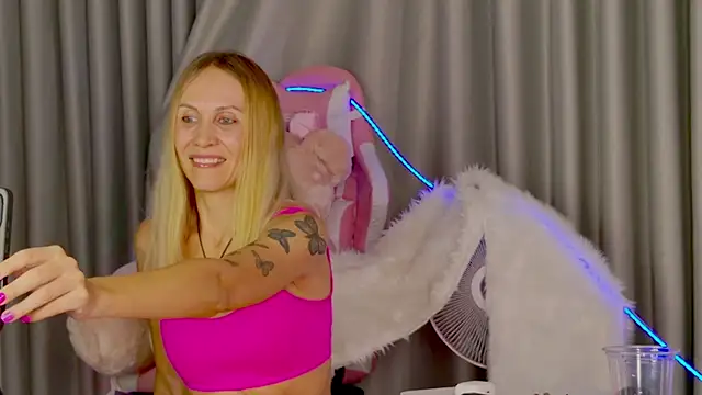 goddess kate   online show from November 2025 12:26:01 PM